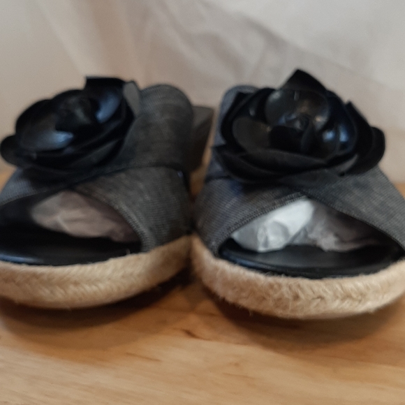 LIFE STRIDE Shoes - Picture 3 of 10